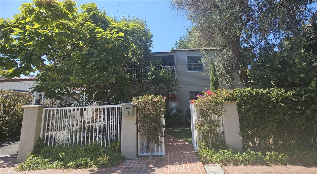Properties 3 2523 Lyric Avenue