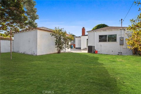 A home in Inglewood