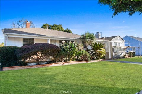 A home in Inglewood