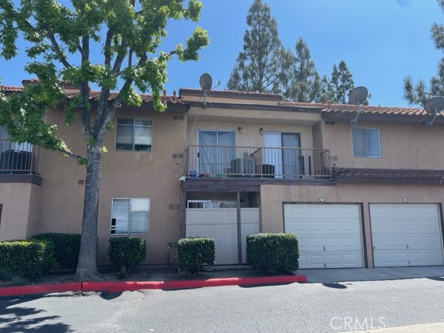 View Corona, CA 92879 condo