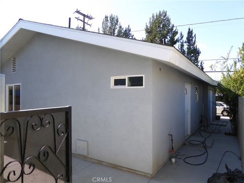 5533 E Daggett Long Beach CA 90815