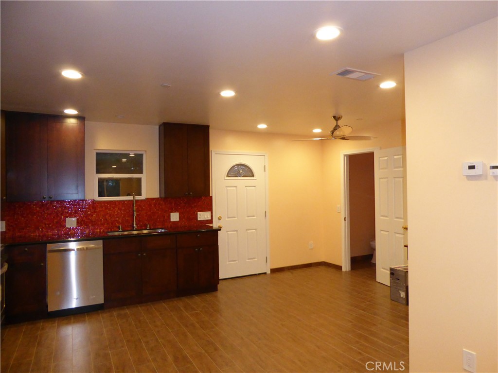 5533 E Daggett