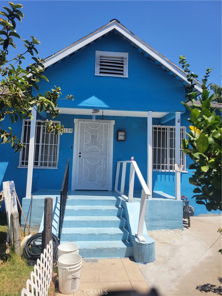 Welcome to 4154 Dorsey St, 2 houses on a lot front house is a 3-bedroom 1 bath owner occupied, rear unit is a 1 bedroom 1 bath perfect for first-time buyers, lots of potential, plenty of parking space, close to schools and transportation, minutes from downtown LA.