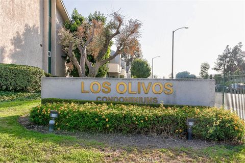 A home in La Mirada