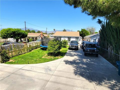 A home in El Monte