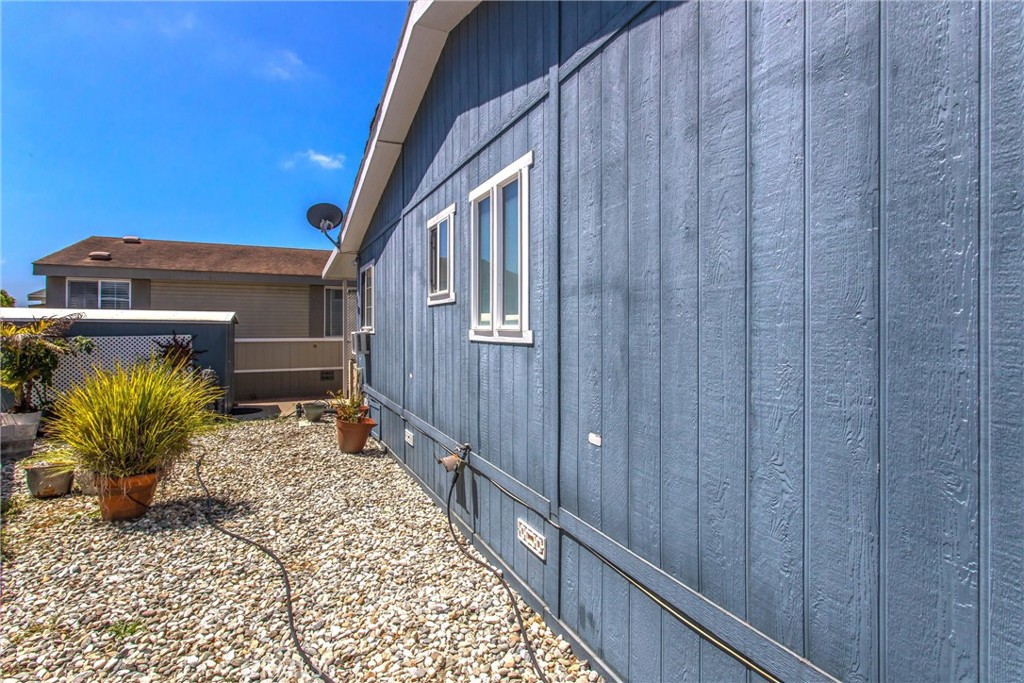 Photo 39 of 49 of 16222 Monterey Lane 82 mobile home