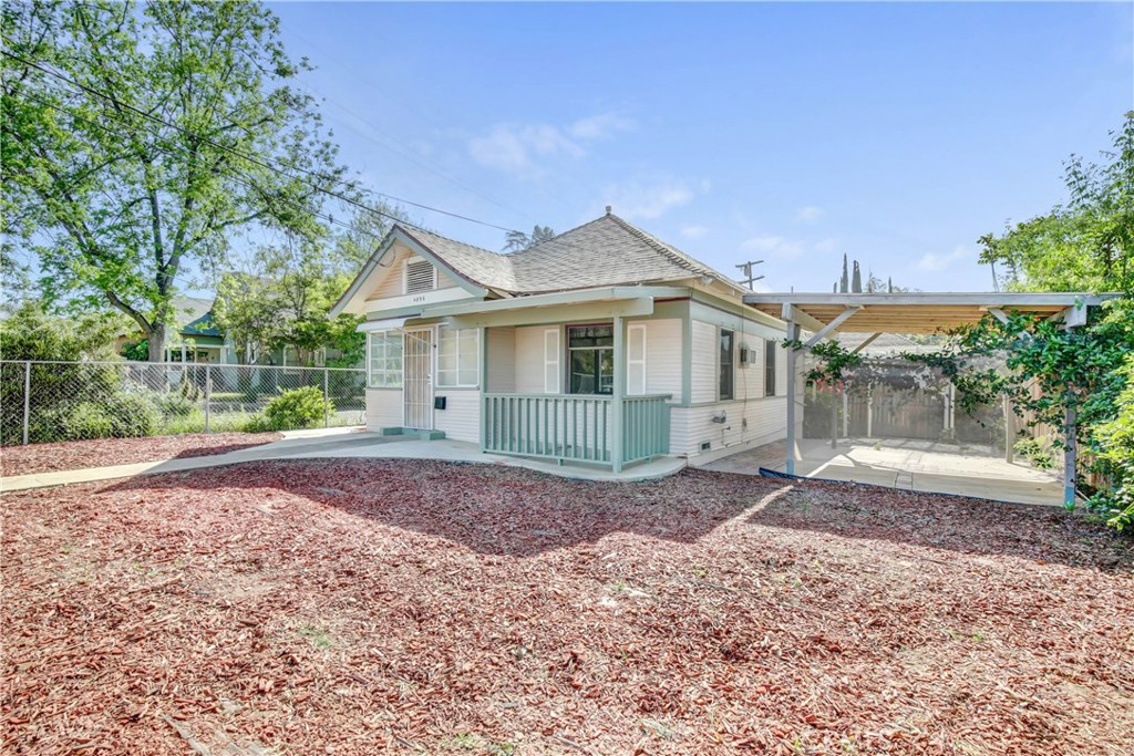 4896 Victoria Avenue Riverside | House for Sale in Riverside ...