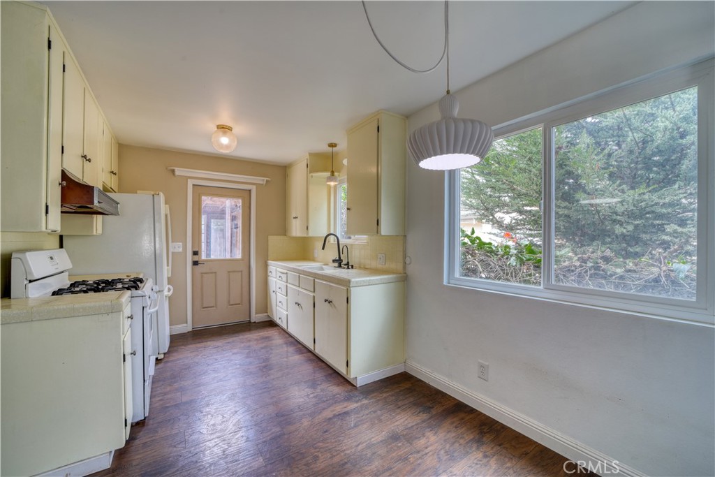 Cuesta by the Sea(590) - Residential