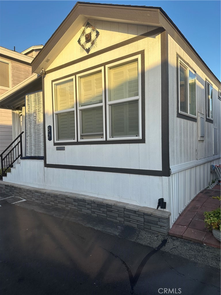 80 Riversea Road