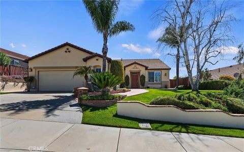 Photo of 39636 Clos Du Val, Murrieta, CA 92563 (MLS # SB24054093)