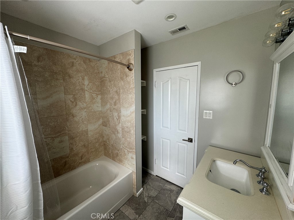 Photo 2 of 25 of 12913 Whitewood Avenue house