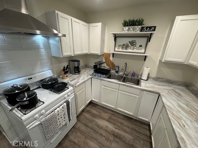 Photo 16 of 25 of 12913 Whitewood Avenue house