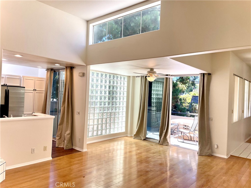363 Cleo Street