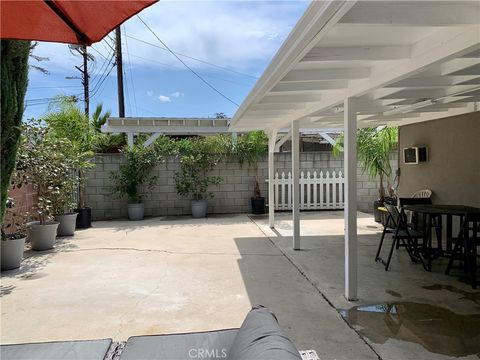 A home in Reseda