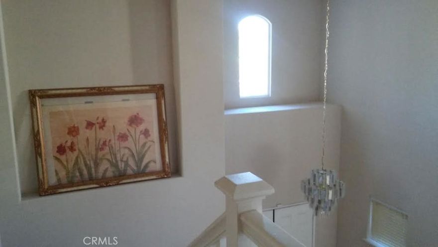 ***********Beauterful home for you!*********** Walk distance to  Eastvale best school area. Down stair have 1 bedroom. 

Nice back yard with patio, Double door enter, High ceiling, Spacious Floor Plan, Bright & Airy in Living Room, Family Room feature a fireplace .

 Near Freeway & Shopping. House available Mid of Dec.