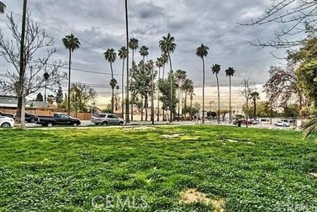 This vacant lot is a great piece of property, near schools and market and University of Riverside. It is at a Historical area of Riverside. Electric, water, and sewer is available at the property. The lot is close to downtown riverside & the famous Riverside Landmark Mission Inn. Zoning R-1 for single family residence use. You can build a large 5+ beds rooms house/ 3000+ SF with large back yard too.