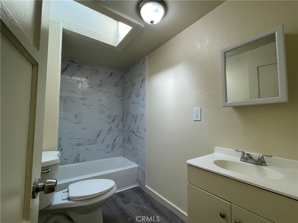 Wrigley Area (WR) - Residential Income