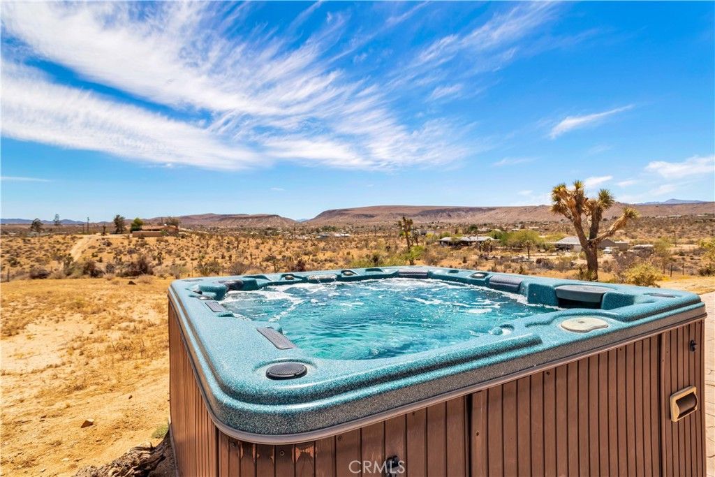 listing image 130722352025882560268
