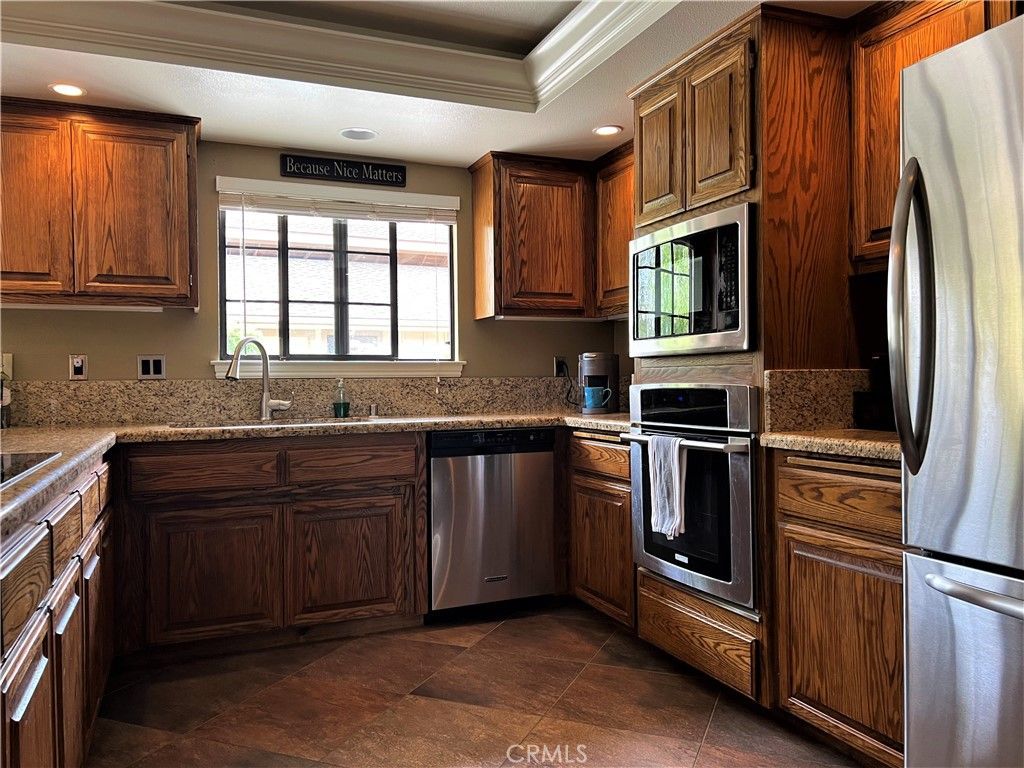 listing image 130723750405828946184