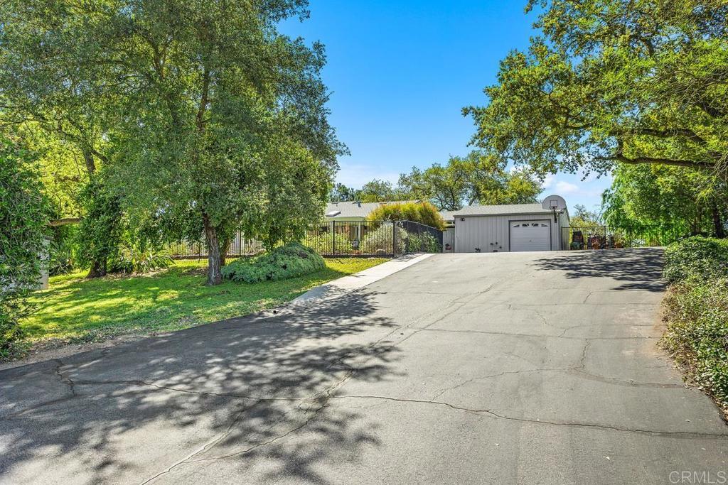 26765 Banbury Drive
