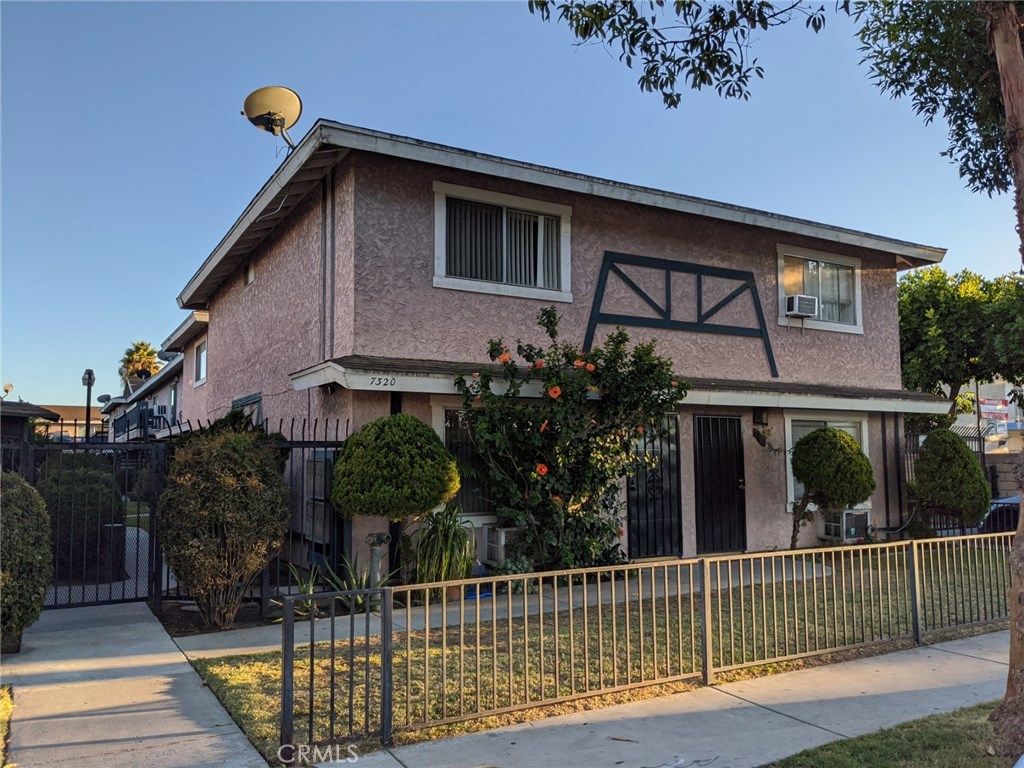 listing image 130724698818267223789