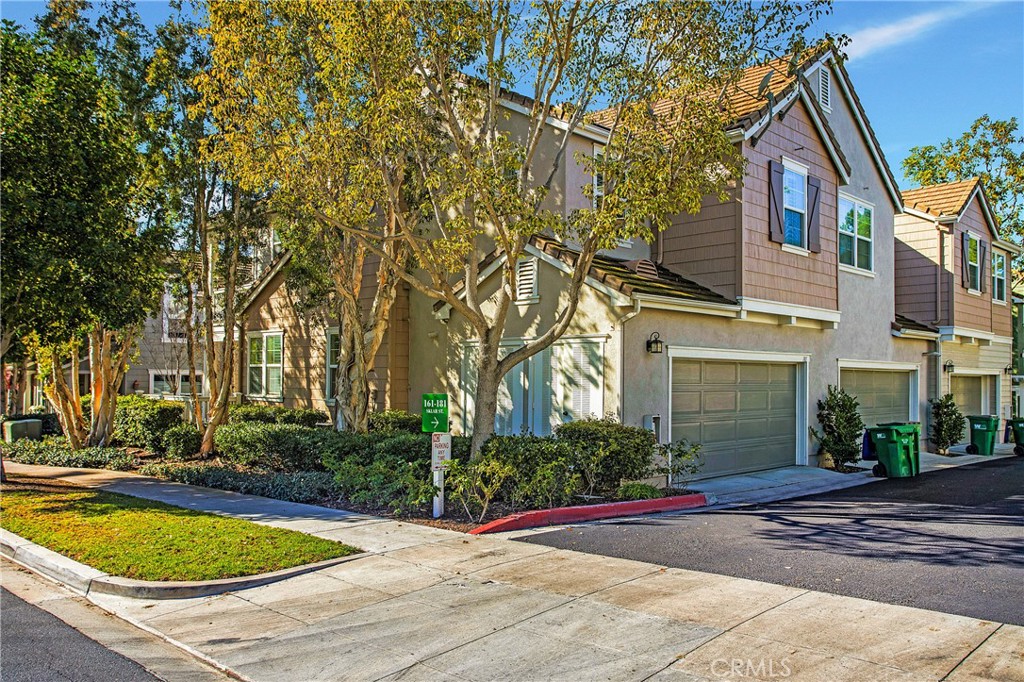 Photo 5 of 27 of 181 Sklar Street 61 condo