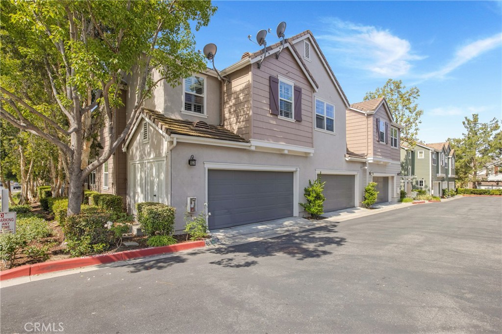 Photo 4 of 27 of 181 Sklar Street 61 condo