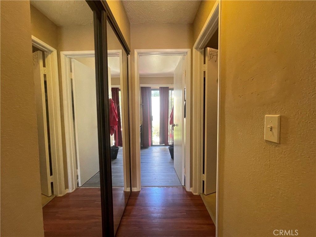listing image 130721115104651182868