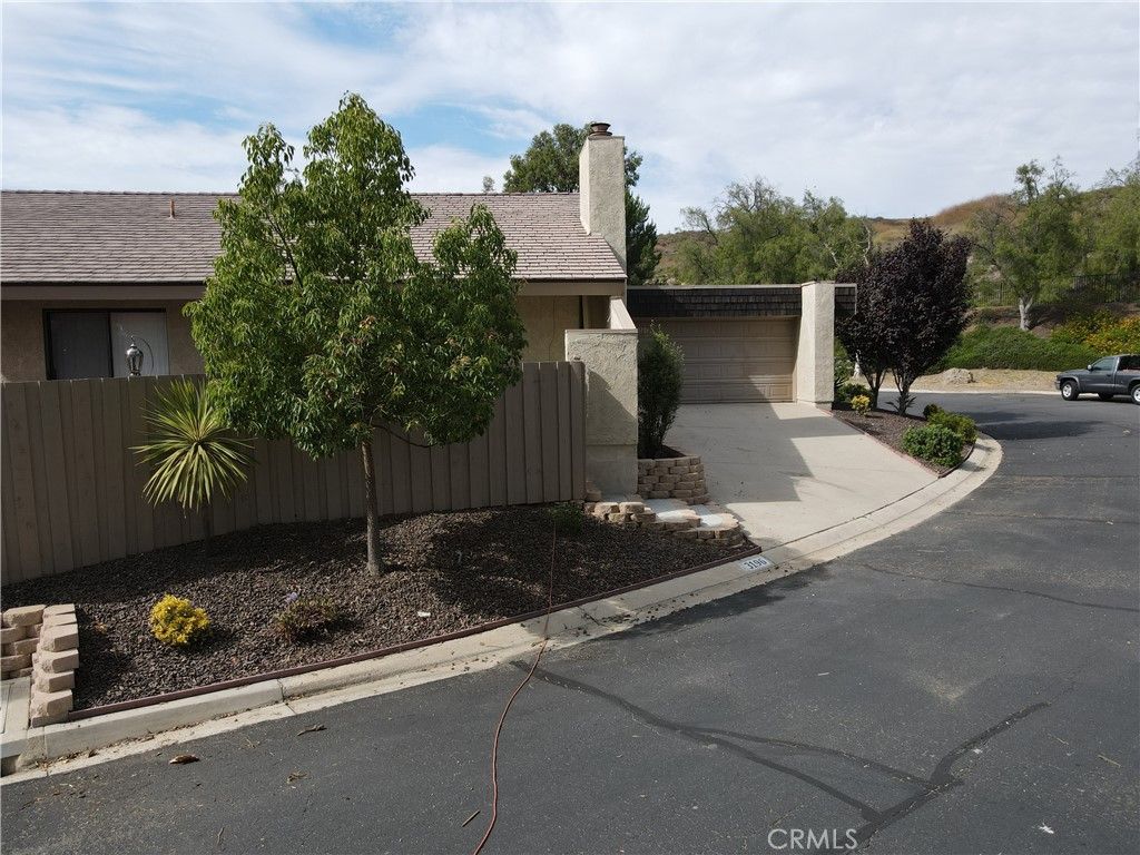 listing image 130720319042992141634