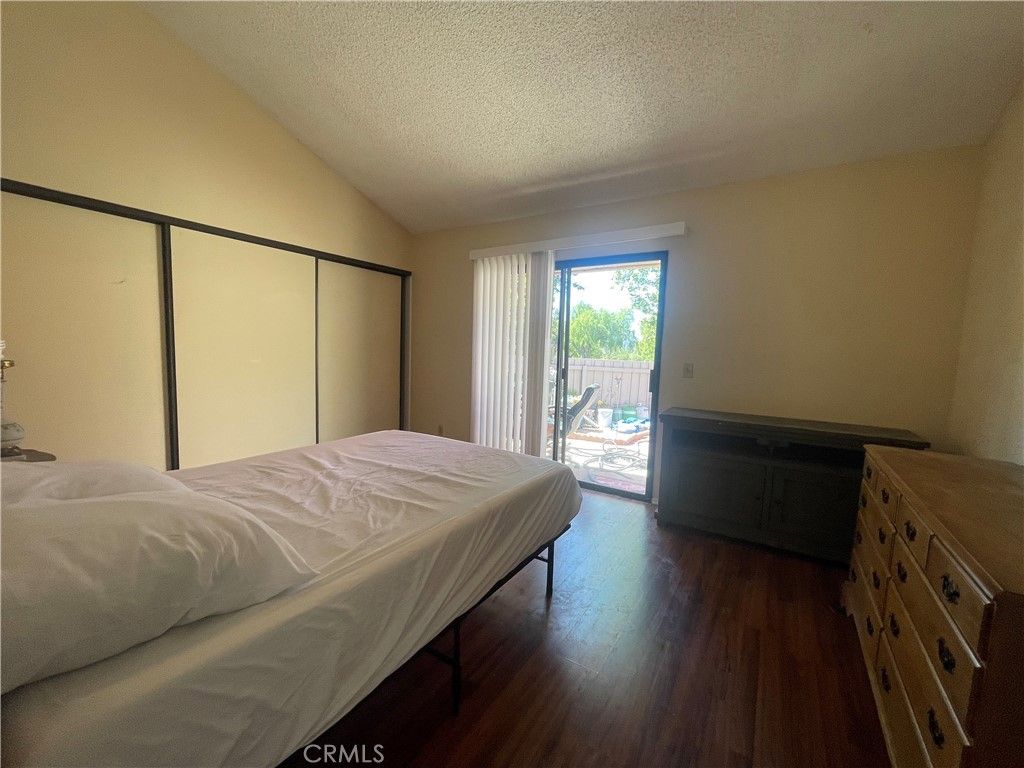 listing image 130725704577305729331