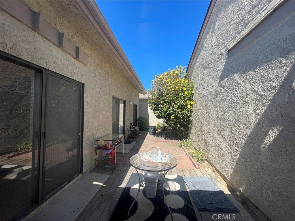 listing image 130722539794251342904