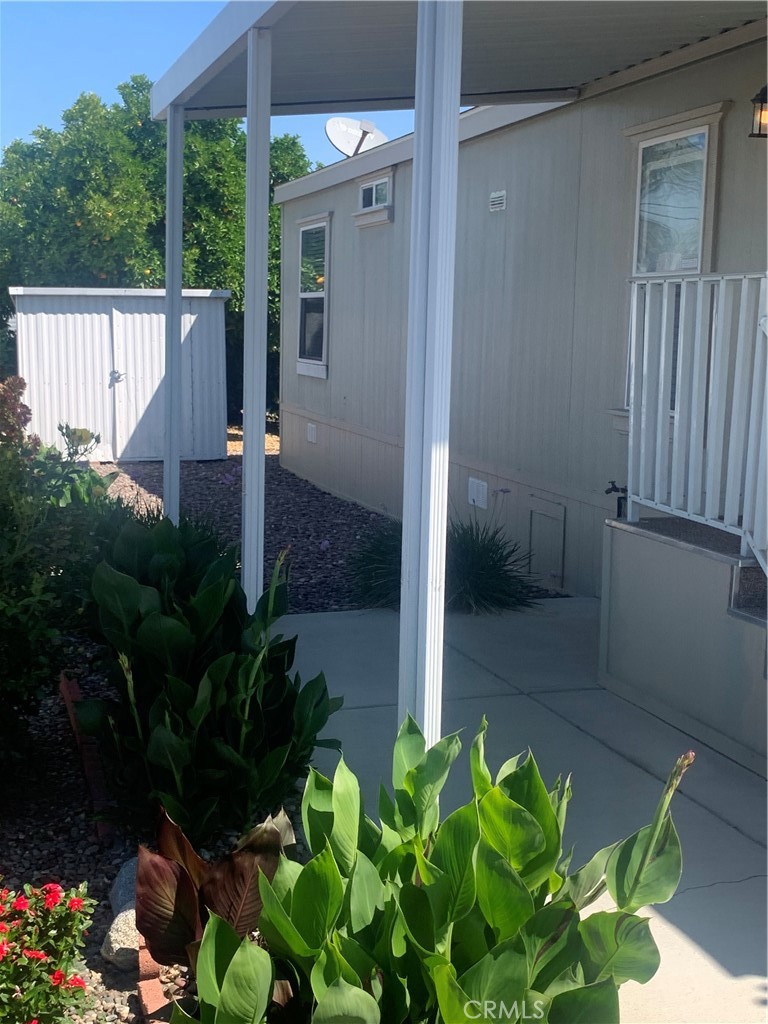 1600 S San Jacinto Ave 16