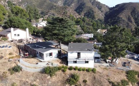 A home in La Crescenta