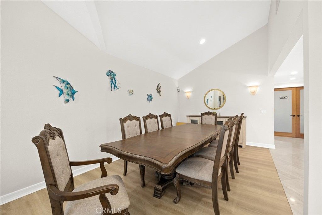 listing image 53