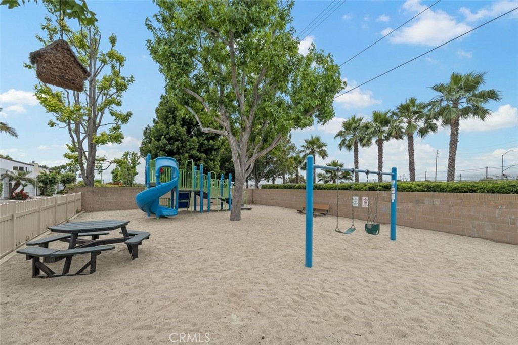 Island Village (ISV) - Residential