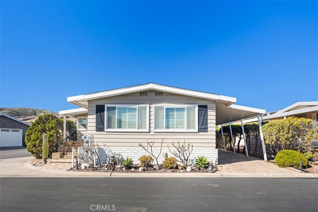 listing image 0