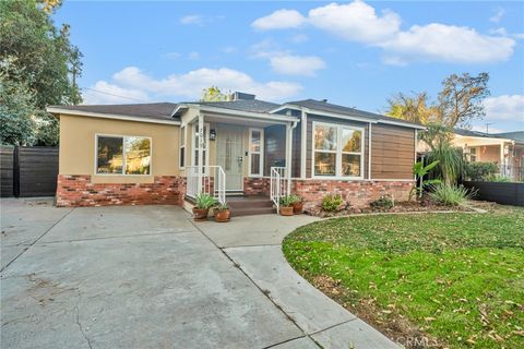 A home in Reseda