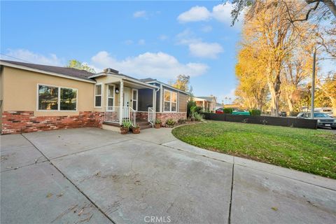 A home in Reseda