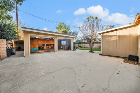 A home in Reseda