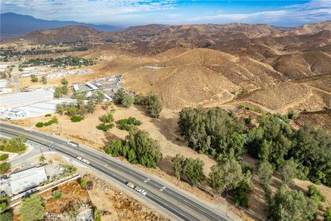 28365 Hwy 74 Lake Elsinore CA 92530