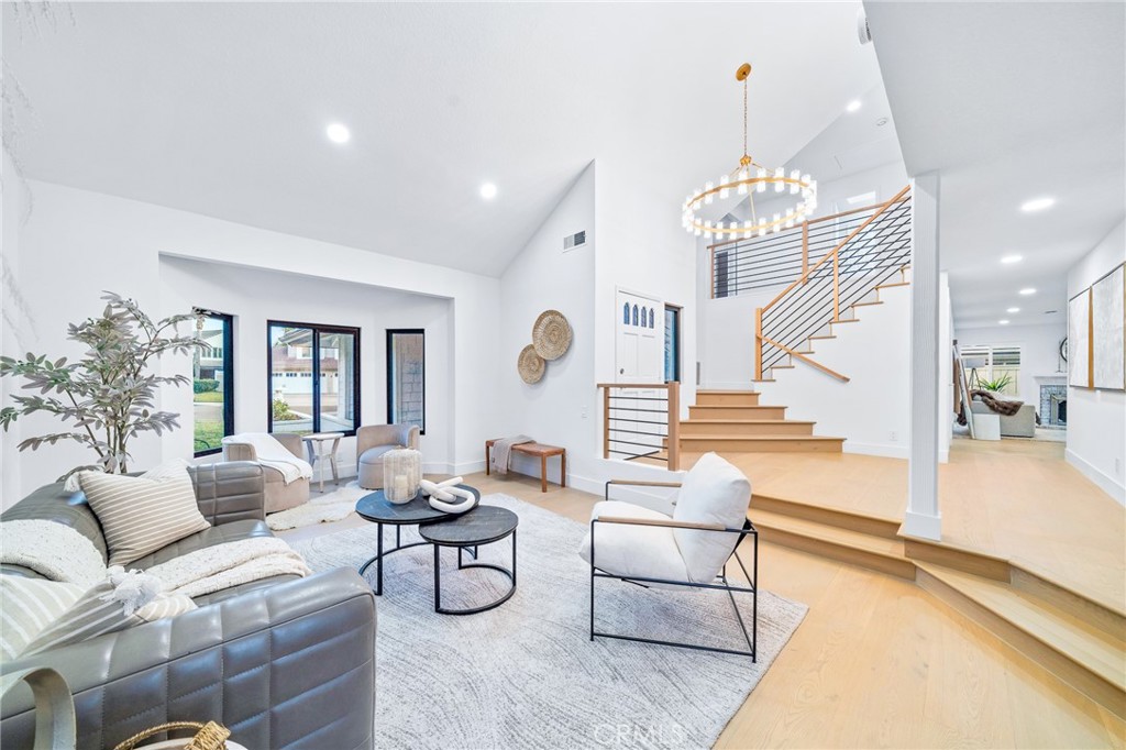 28675 Mira Vista