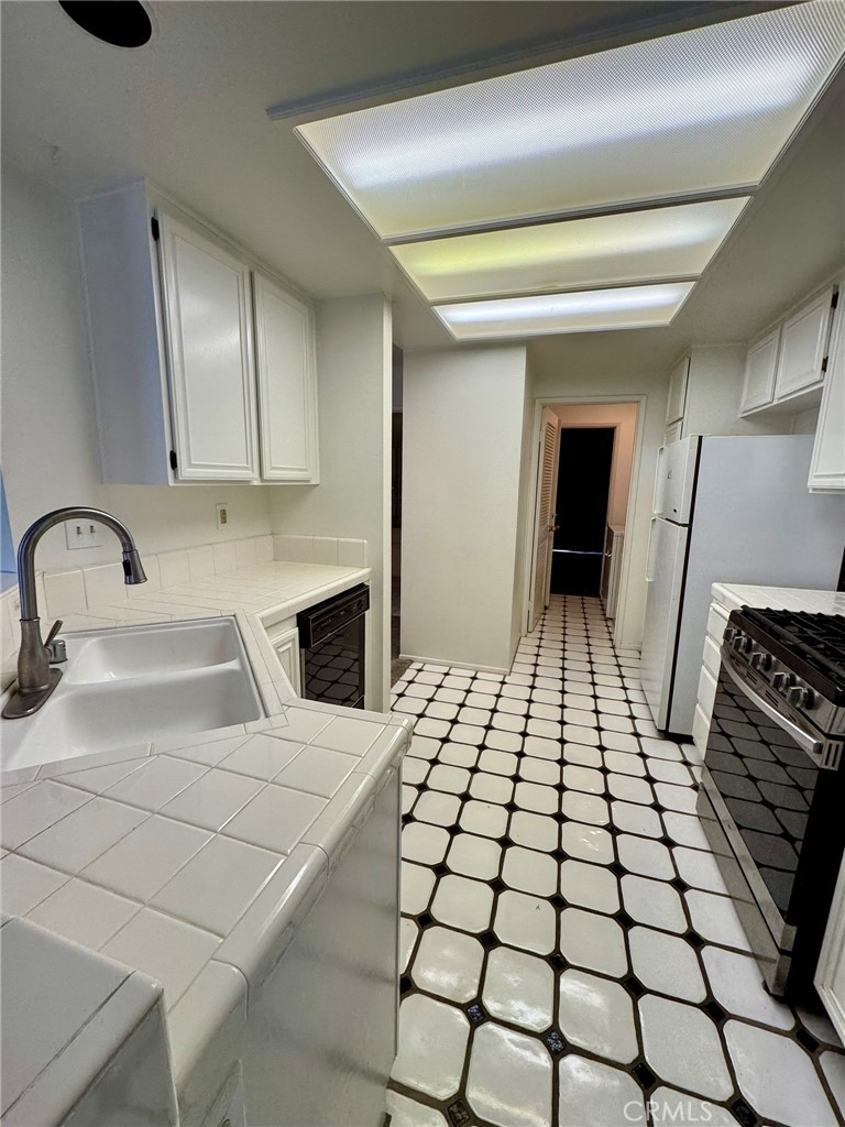 Las Palmas (LP) - Residential Lease