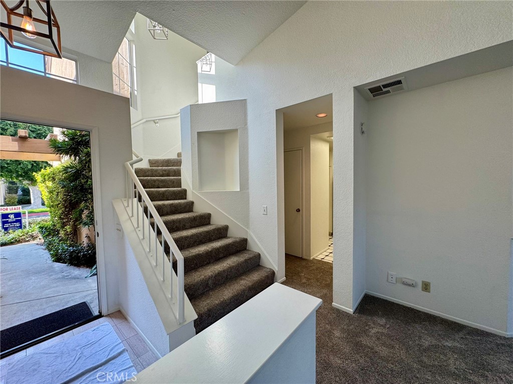 Las Palmas (LP) - Residential Lease