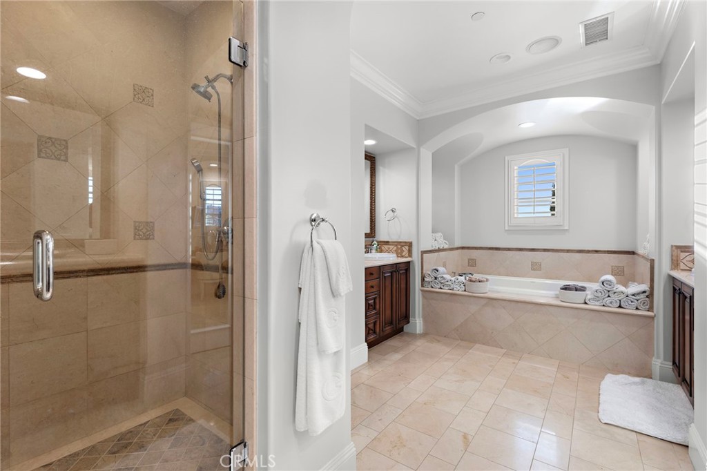 La Cima (LACM) - Residential