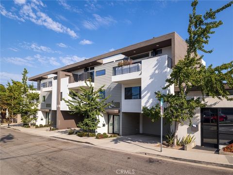 A home in Manhattan Beach