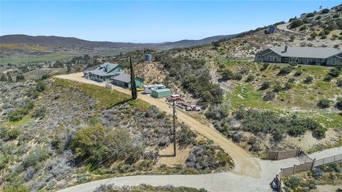 A home in Leona Valley