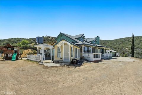 A home in Leona Valley