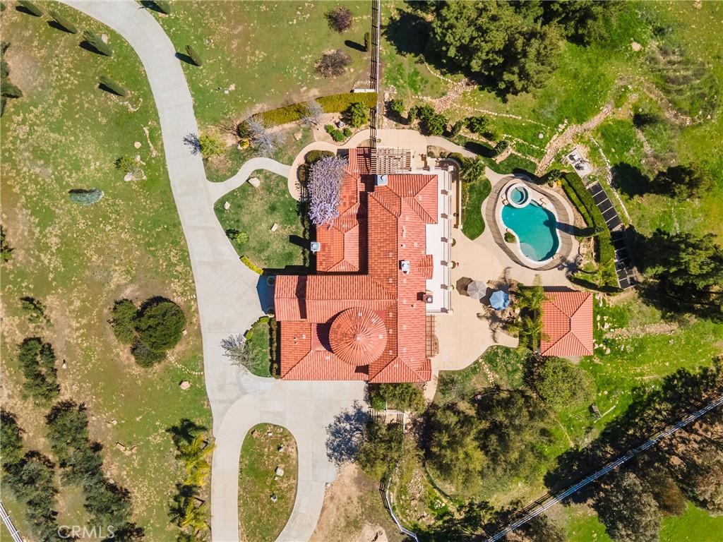 20855 Avenida Castilla