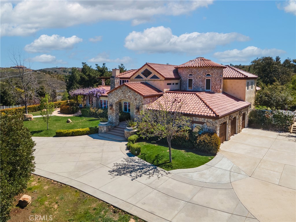 20855 Avenida Castilla