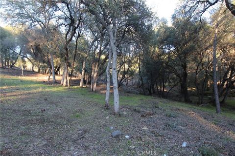 Photo of 6157 Armijo Avenue, Clearlake, CA 95422 (MLS # LC21250860)